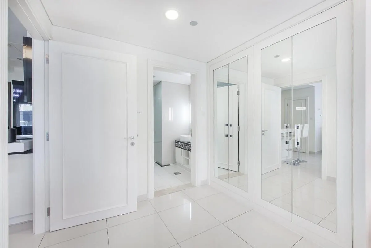 Lägenhet Exceptional 1Br With Canal Views In Downtown Dubai Förenade Arabemiraten